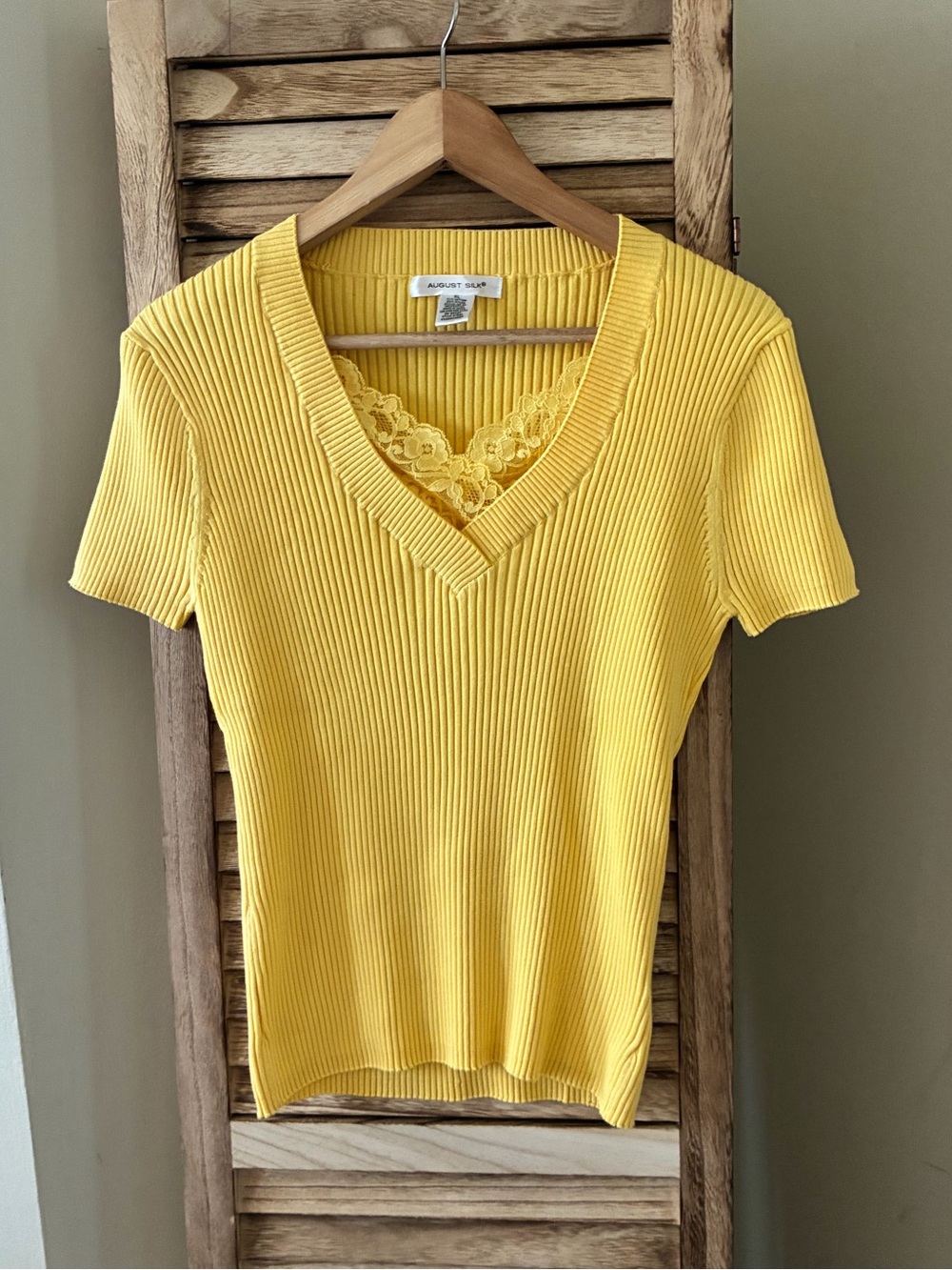 August Silk Yellow Ribbed Knit Lace Trim V-Neck Short Sleeve Sweater Top XL